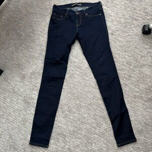 NEW Express Jeans low rise jean legging. Sz 6 long dark wash extreme stretch.